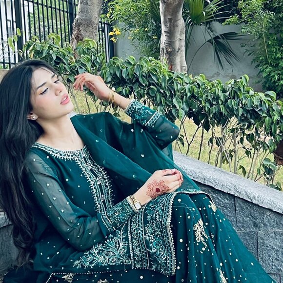 GEORGETTE WITH HEAVY EMBROIDERY SALWA SUIT - Picture 4 of 8